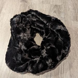 Black Neck Cowl
